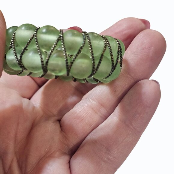 Vintage Green Glass Beads and Wire 2 Inch Napkin Rings Set of 10 - Picture 2 of 11